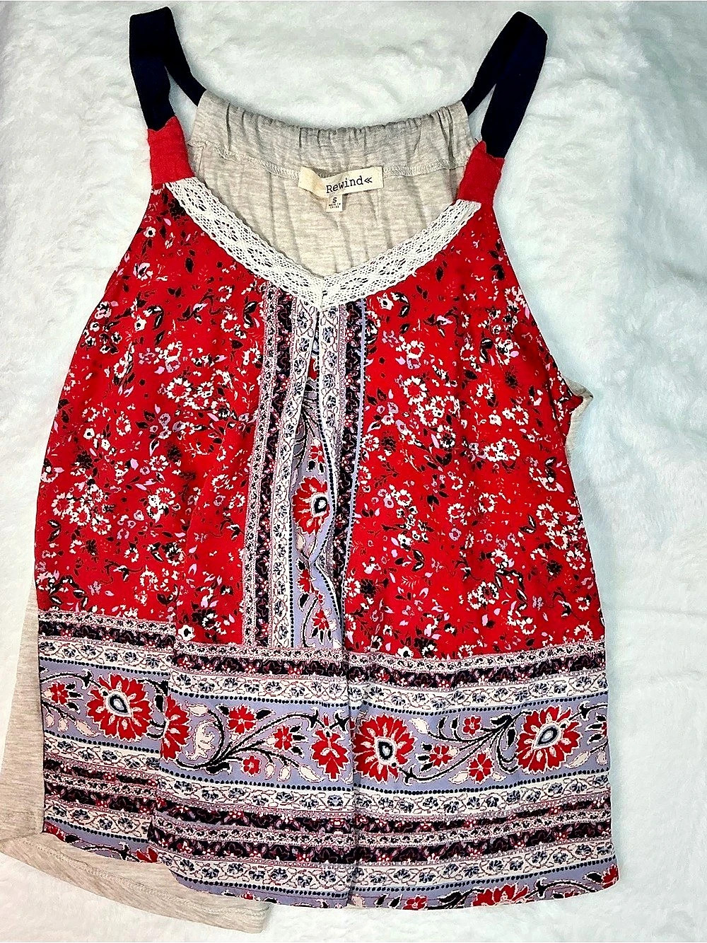 Rewind Floral Lace Trim Tank Top in Red Size Small Like New